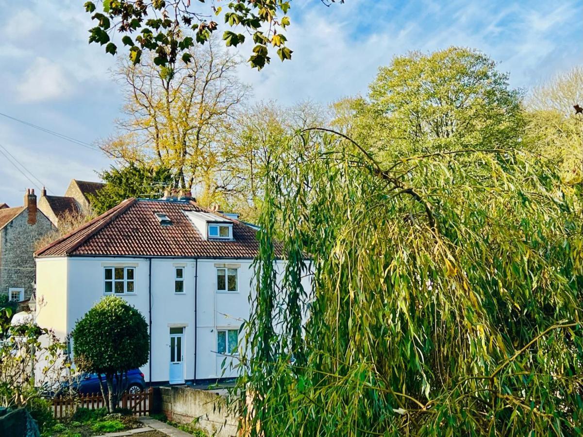 Dapps Hill Haven - Between Bristol And Bath, Both 9 Mins By Train! Кейншам Екстериор снимка