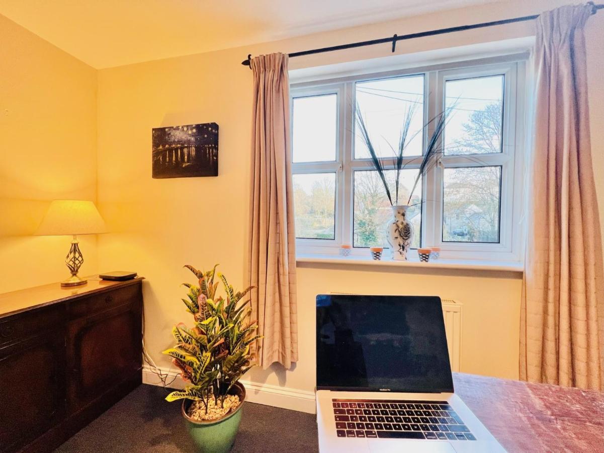 Dapps Hill Haven - Between Bristol And Bath, Both 9 Mins By Train! Кейншам Екстериор снимка