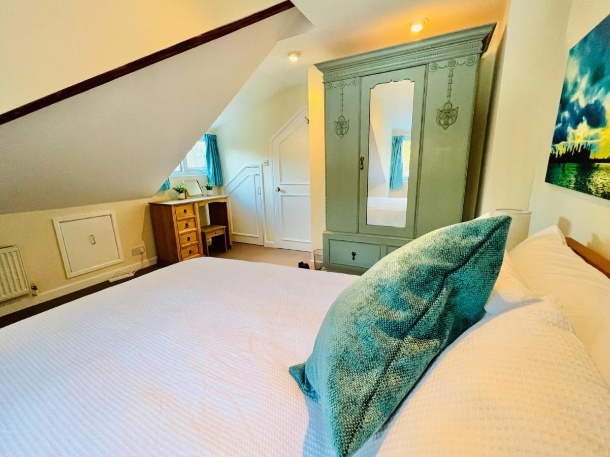 Dapps Hill Haven - Between Bristol And Bath, Both 9 Mins By Train! Кейншам Екстериор снимка